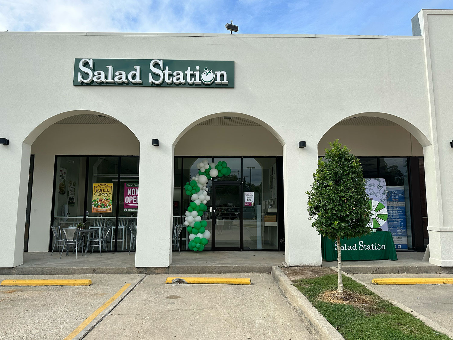 Mandeville, LA Storefront